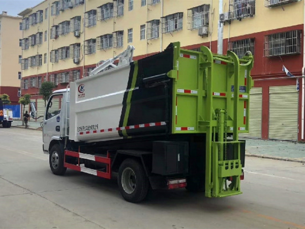 程力威牌CLW5079ZZZ6型自装卸式垃圾车